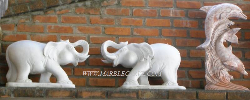 Elephant statue